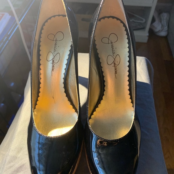 SOLD Jessica simpson patent platform heel - Picture 5 of 9